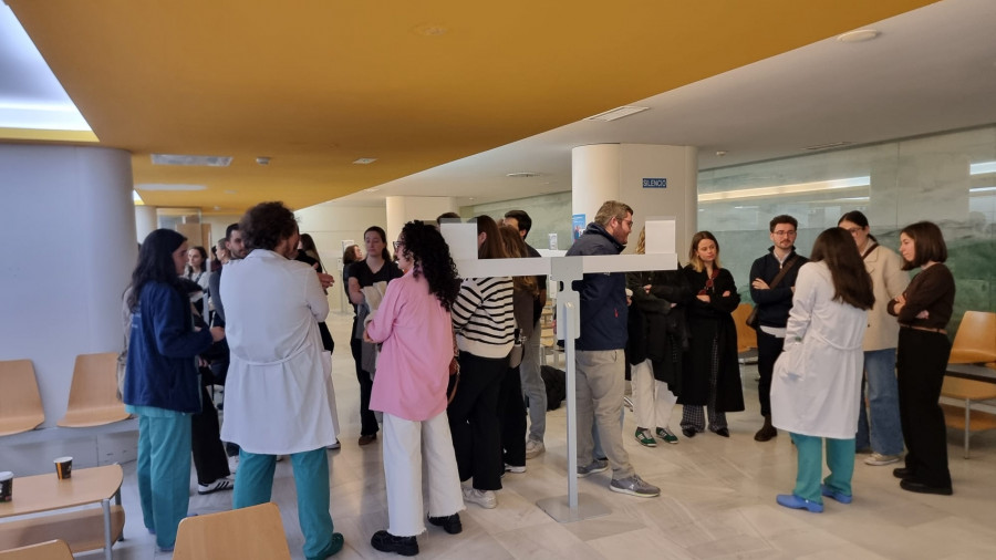 Jornada de puertas abiertas para médicos residentes en A Coruña