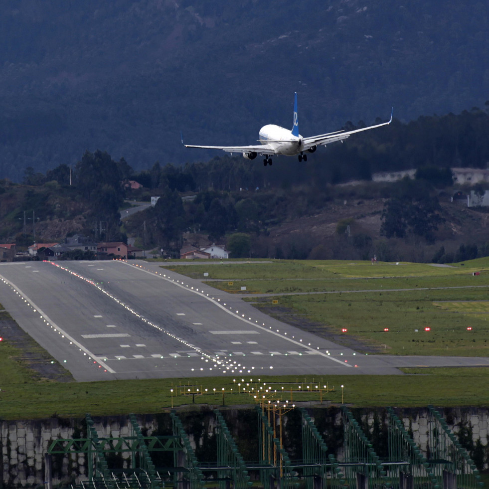 Calma en Alvedro por la compra de parte de Air Europa por Turkish Airlines