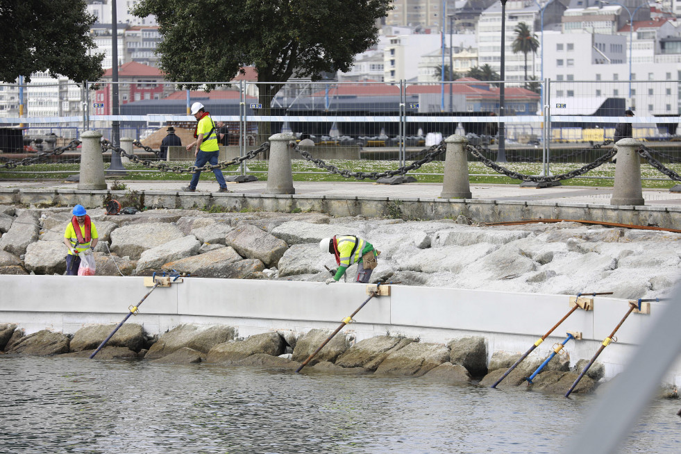 Inicio de obras de la plataforma flotante de la zona del Parrote  (76)