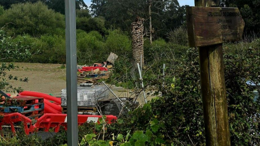 El PP de Sada denuncia el acopio de residuos de obras en una zona protegida