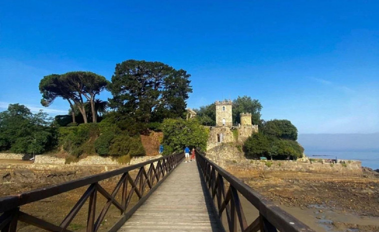 Hace 25 años | La pasarela del castillo de Santa Cruz será inaugurada dentro de un mes