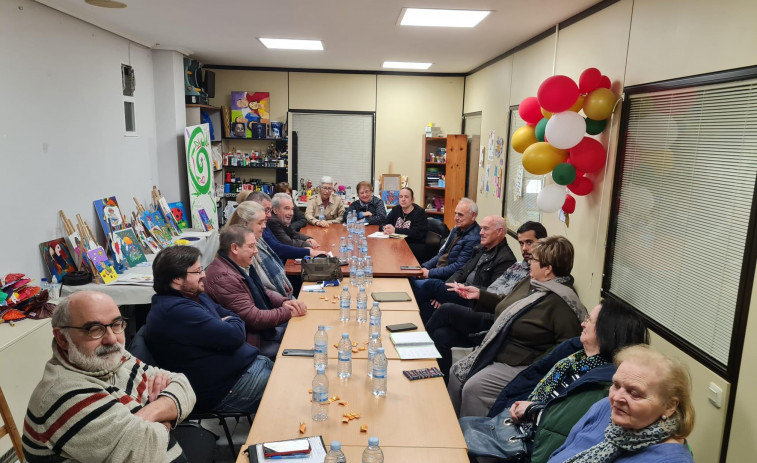El PP denuncia que la SGAE reclama a los vecinos derechos de autor por las fiestas
