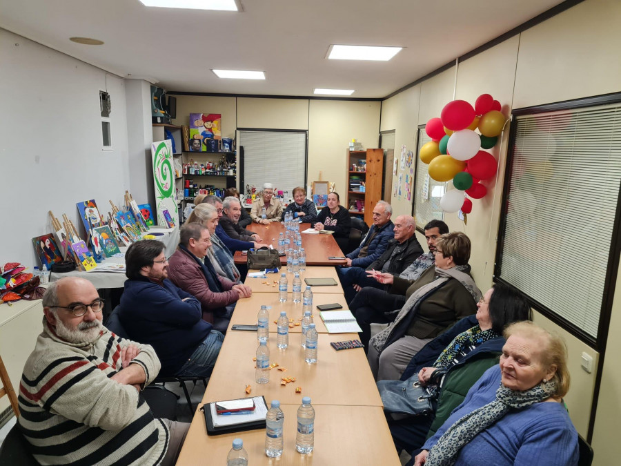 El PP denuncia que la SGAE reclama a los vecinos derechos de autor por las fiestas