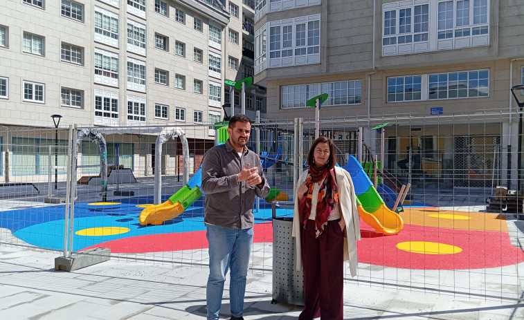 La plaza del Emigrante abre totalmente renovado tras superar varios contratiempos en las obras