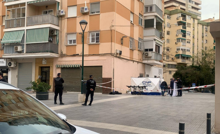 Una mujer y un hombre mueren tras caer de un edificio de Málaga capital