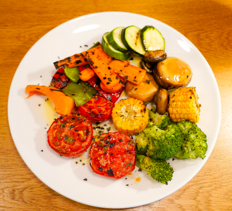 Verduras a la brasa, en acompnu0303amiento perfecto para las carnes o pescados 