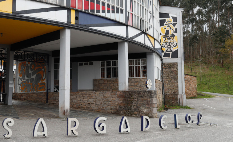 El dueño de Sargadelos avisa a Trabajo que fija la semana que viene como periodo vacacional en la fábrica Cervo