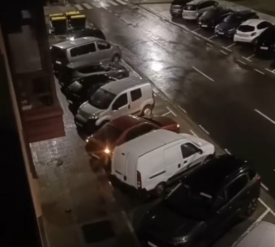 Un coche hace saltar todas las alarmas en un barrio de A Coruña