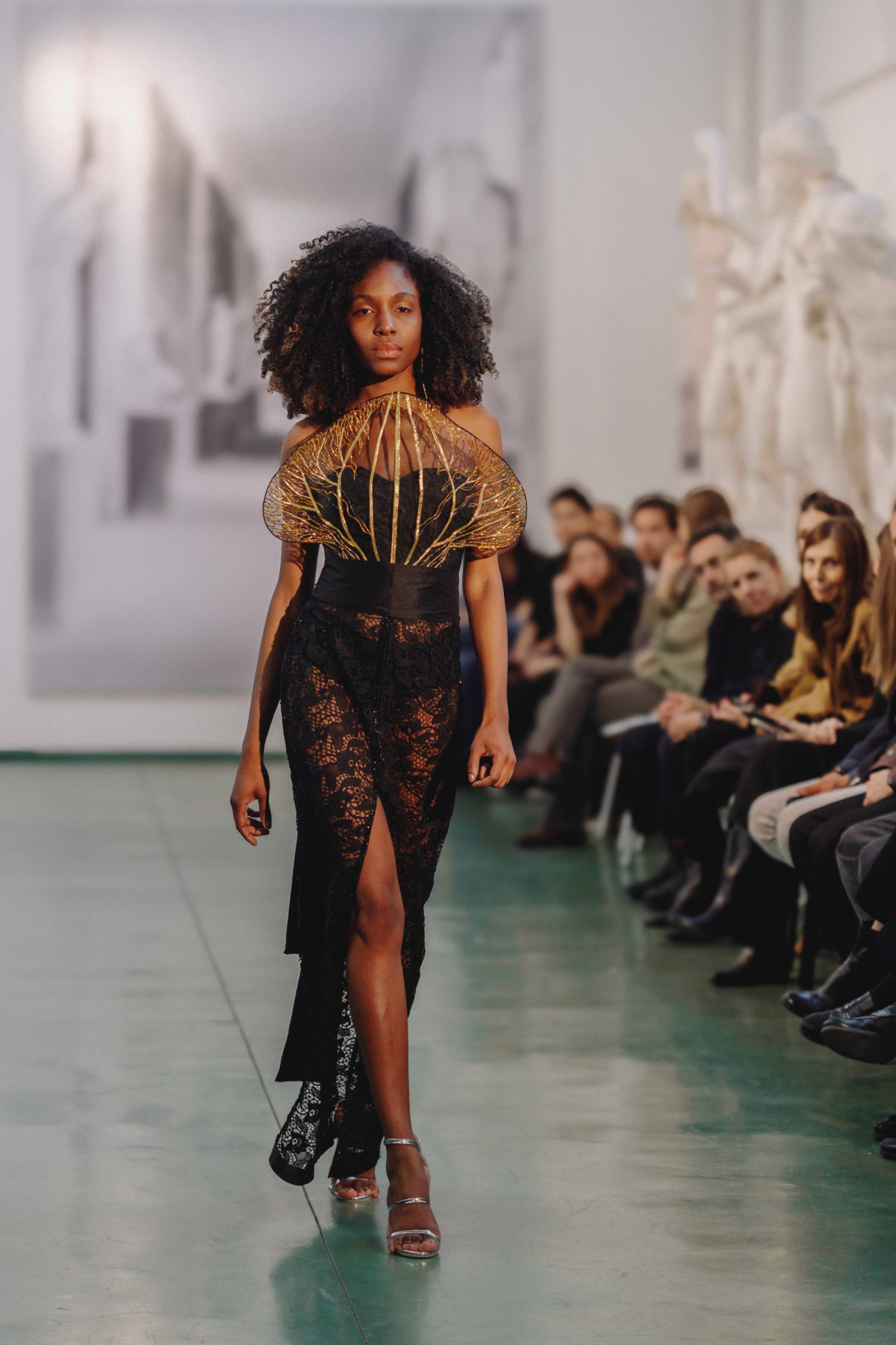 Look 5
