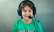 Desciframos por qué los peques siguen flipando con Minecraft (y no es solo por los creepers)