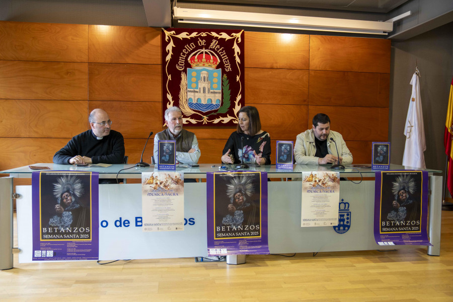 La Semana Santa de Betanzos reivindica sus orígenes a través de su imaginería y la estética recuperada