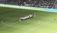 Gestán Conteco lleva el mensaje de “O vaso que volve” al césped de Riazor con una espectacular actuación musical en directo