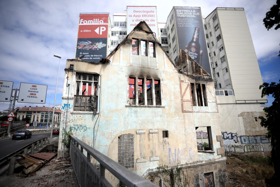 García Seoane insiste en que evitó una desgracia al derribar las ruinas de Casa Carnicero