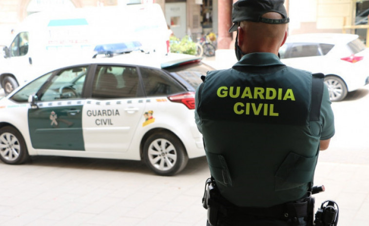 Investigan una agresión grupal a una pareja de madrugada en Noia