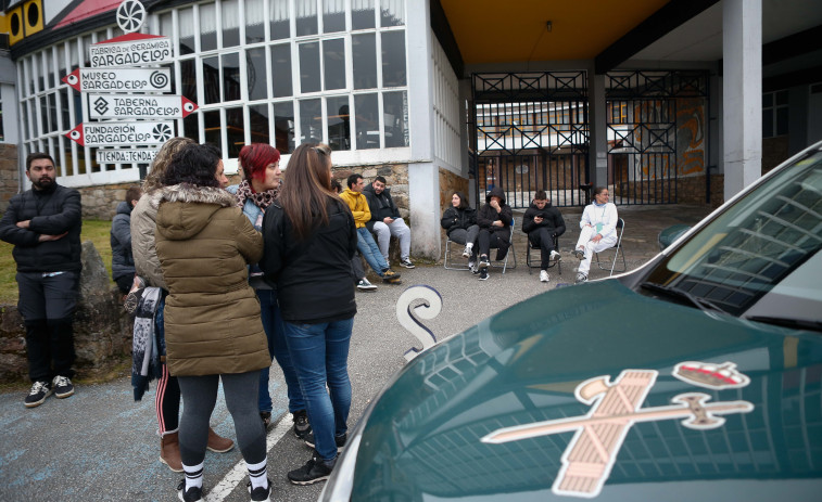 Sargadelos reincorpora solo a los empleados que aceptaron vacaciones y sindicatos denuncian que 