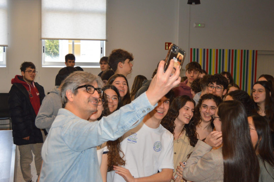 Diego González Rivas charla con los alumnos del colegio Calasanz