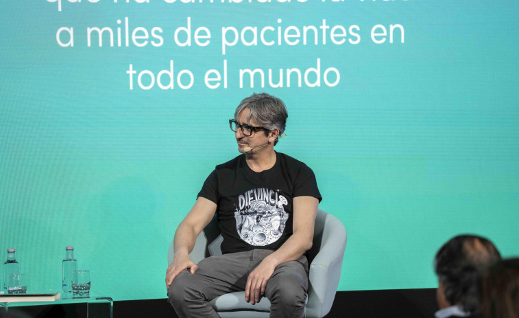 El médico coruñés Diego González Rivas, uno de los jefes favoritos para los niños gallegos