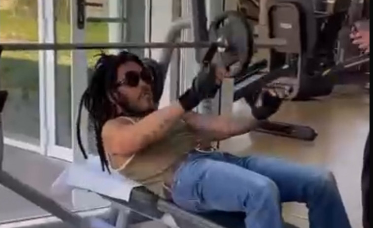 Lenny Kravitz 'se maza' en un gimnasio de A Coruña