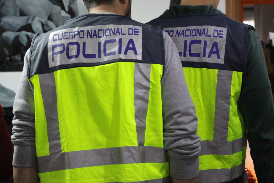 Hace 25 años | La Policía aprehende en A Coruña el mayor alijo de éxtasis de Galicia