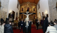 La lluvia obliga a celebrar dentro del templo la procesión del Amor, el Perdón y la Misericordia