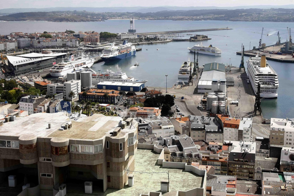 Mayor escala múltiples de cruceros en el puerto de A Coruña 2014 @Quintana (14)
