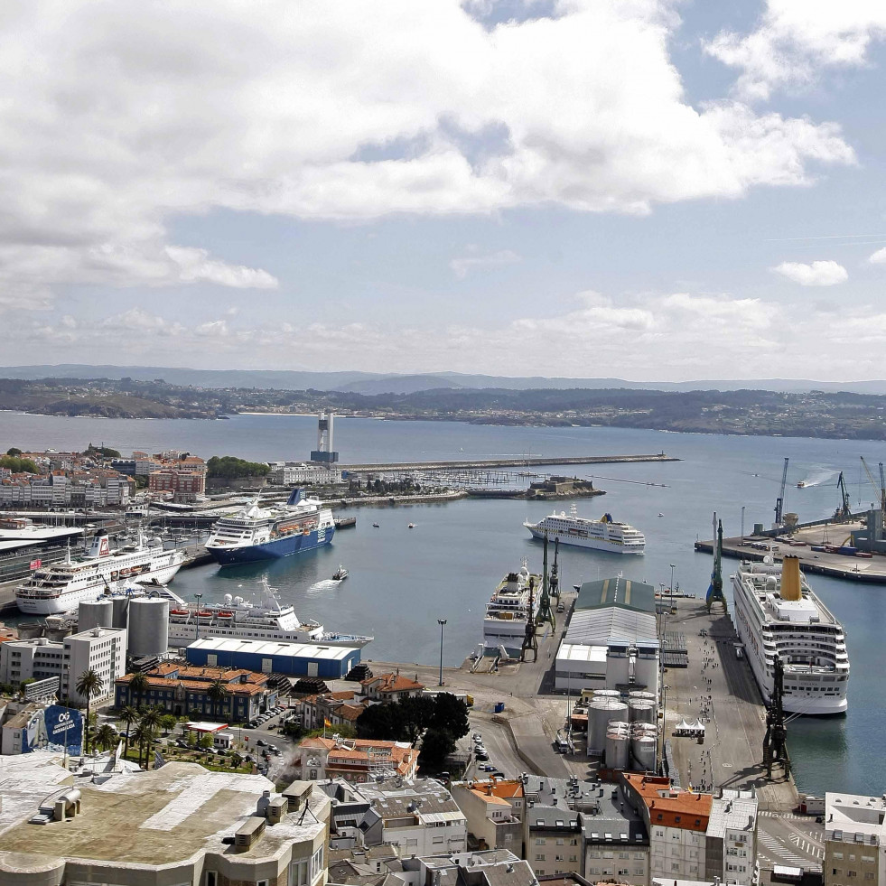 La Autoridad Portuaria de A Coruña licita un contrato de 210.000 € para mantenimiento de bolardos y defensas en los muelles