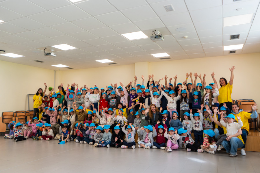 Un centenar de niños participa en el campamento de Semana Santa de Culleredo