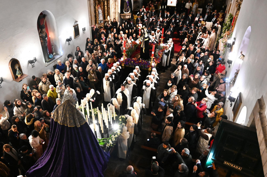 El Nazareno y Nuestra Señora de la Amargura se quedan sin salir debido al mal tiempo