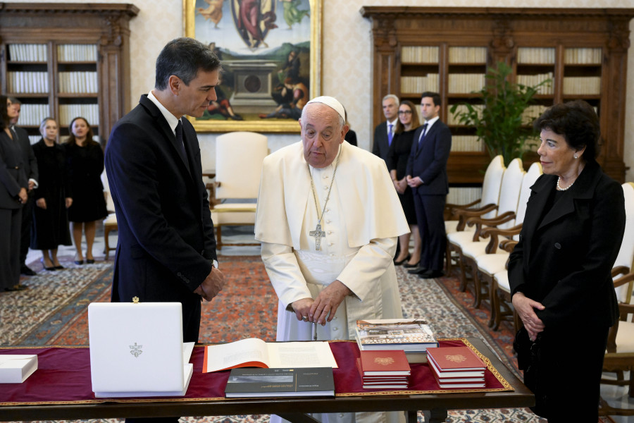 El Gobierno lamenta la muerte del papa Francisco