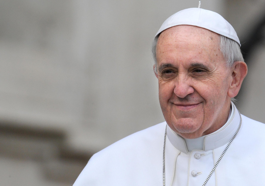 Feijóo alaba la capacidad del Papa de servir al mundo y la Iglesia desde sus convicciones