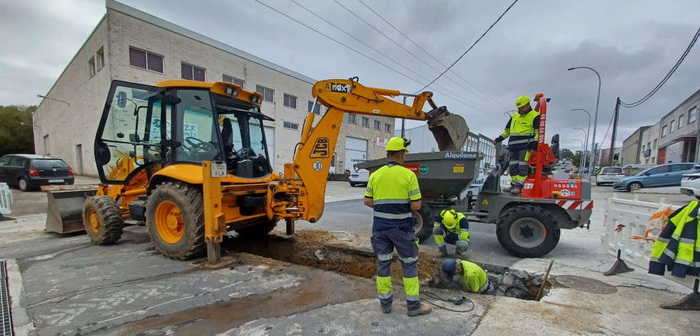 El Concello de Bergondo ejecuta una obra para mejorar el desvío de aguas pluviales en el polígono