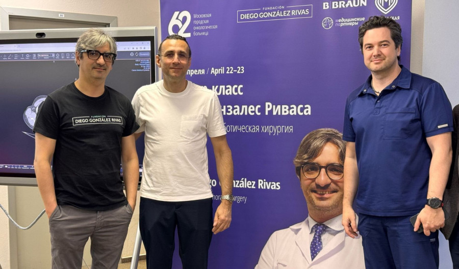 Diego González Rivas lleva la cirugía robótica a Rusia con el apoyo de su Fundación