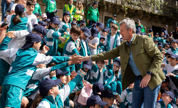 Rueda reivindica el valor educativo del Camino en la recepción al alumnado del Liceo La Paz de A Coruña