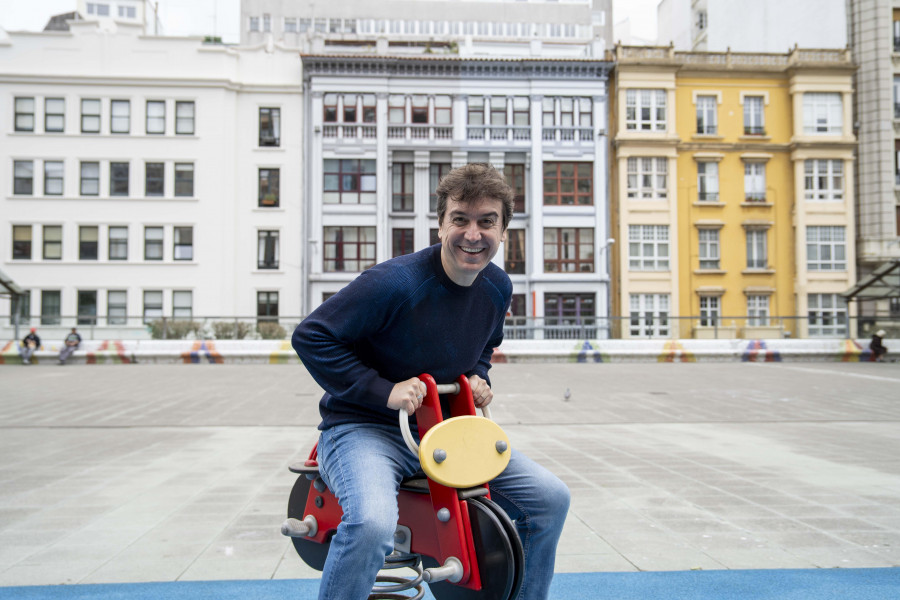Javier Veiga | “Hacer un wéstern sobre A Coruña fue como un regalo”