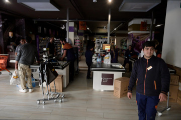 Un supermercado Gadis, a oscuras por el apagón