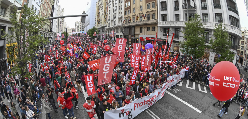 Los sindicatos claman en el Primero de Mayo por la reducción de jornada