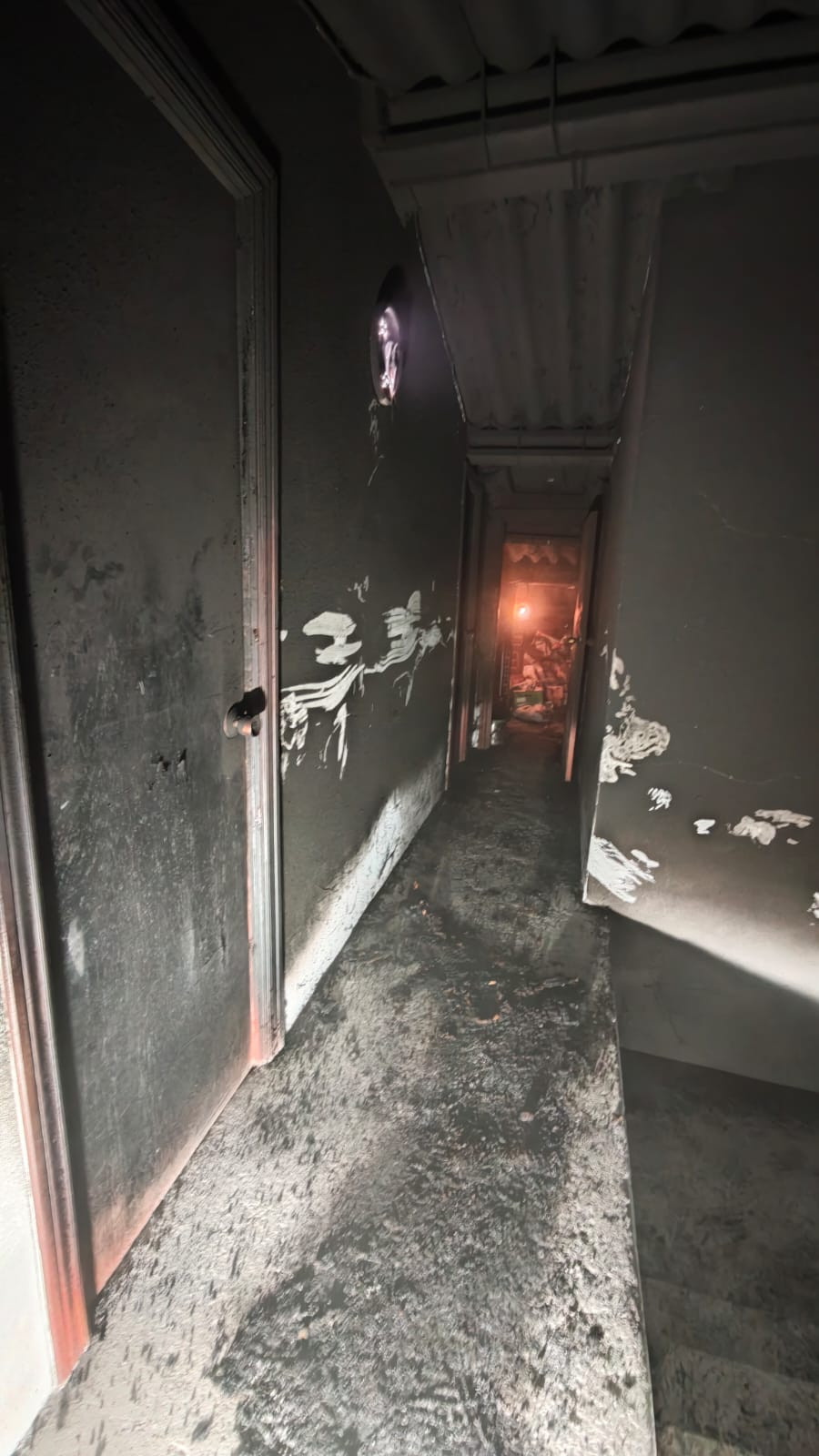 Una mujer herida grave en Arteixo tras arder los trasteros de un edificio