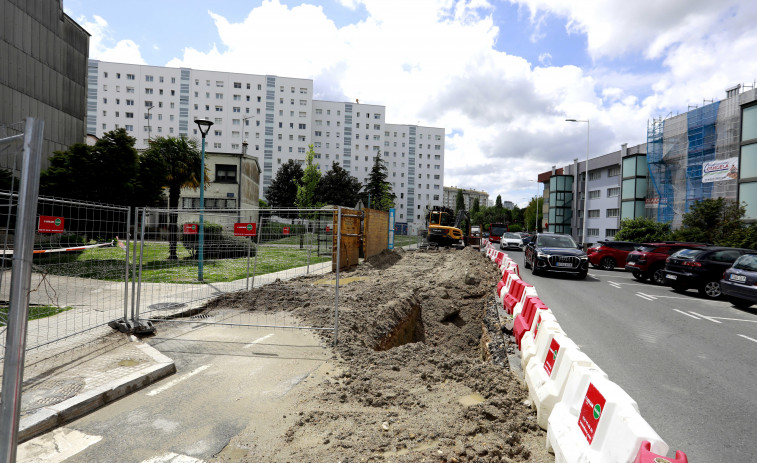 Vecinos de A Coruña 'entierran' los problemas de aparcamiento