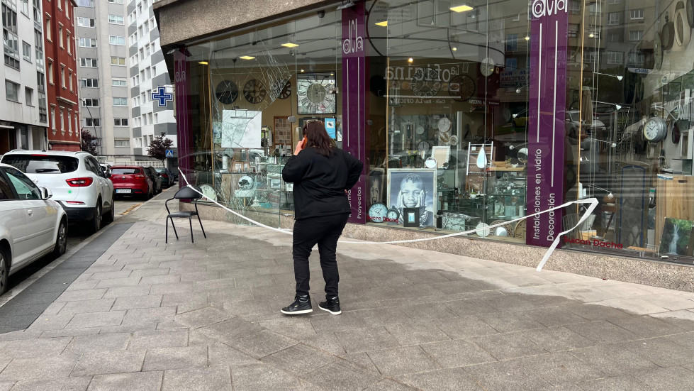Robo en una cristalería de Os Mallos @ Andrea Gestal (1)