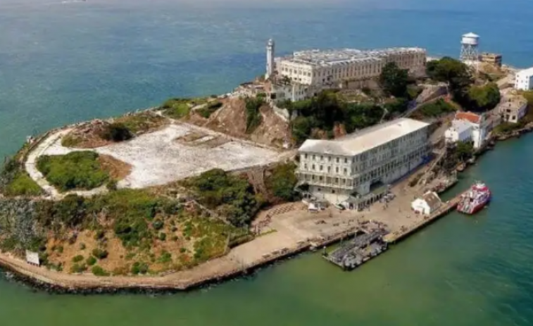 Trump ordena reabrir la cárcel de máxima seguridad de Alcatraz