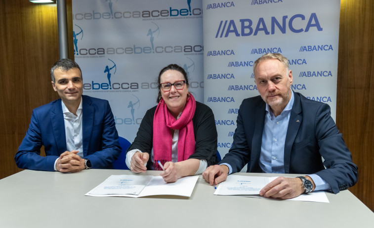 Abanca renueva su colaboración con Acebe para impulsar el comercio local en Betanzos