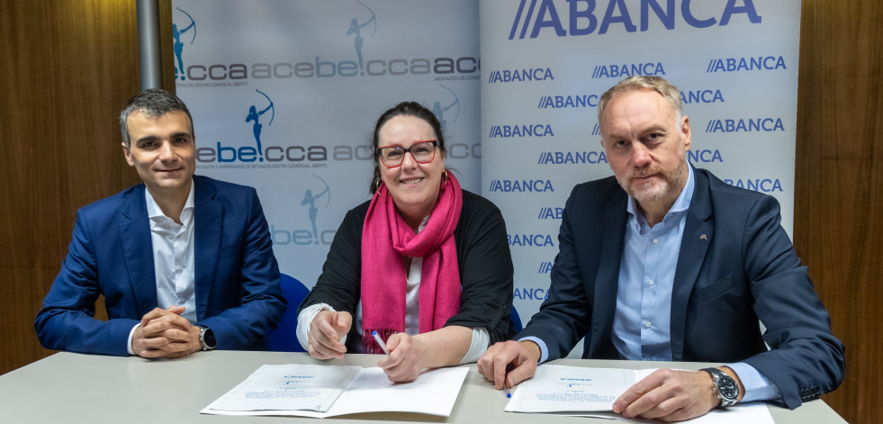 Abanca renueva su colaboración con Acebe para impulsar el comercio local en Betanzos