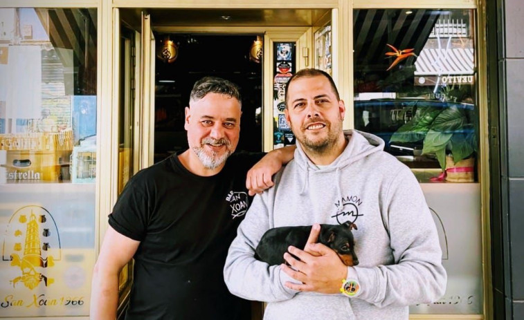 El bar de A Coruña al que solamente le falta un club de fans cumple una década
