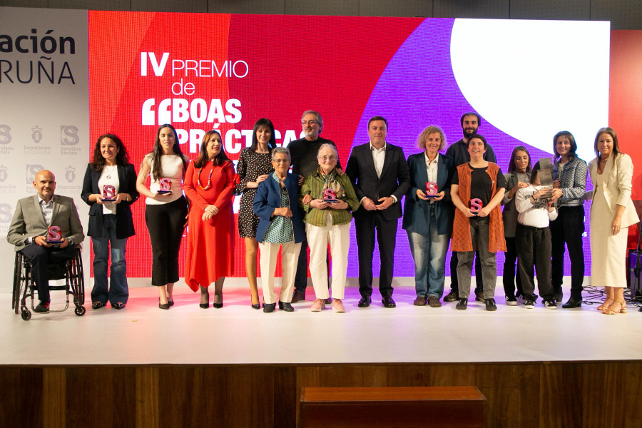 La Diputación de A Coruña premia a seis entidades sociales por realizar “o mellor traballo do mundo”