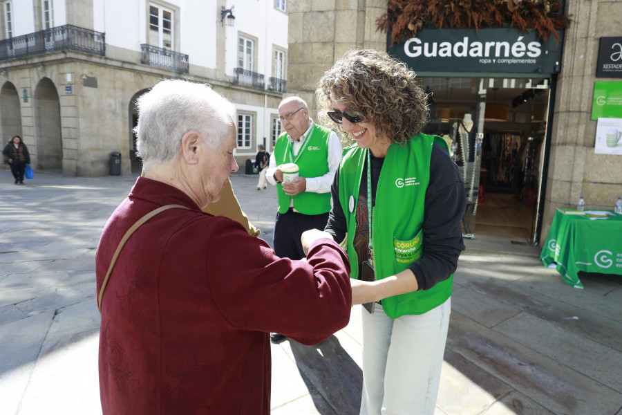 Una marea verde de solidaridad inunda las calles de A Coruña