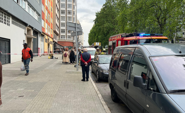 Incendio doméstico en la avenida de Arteixo