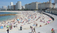 Llega el verano a A Coruña: la duna de Riazor empezará a desaparecer este lunes