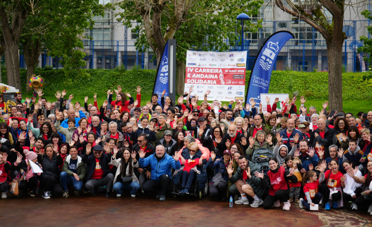Medio millar de personas participan en la IV Carreira e Andaina Solidaria por el Parkinson en Culleredo