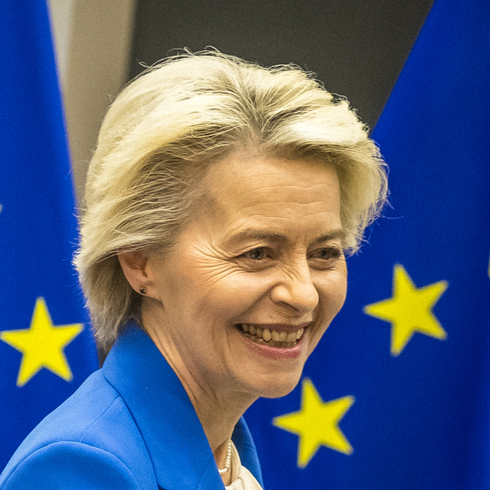 Bruselas justifica por agenda que Von der Leyen tomara un avión para volar 200 kilómetros
