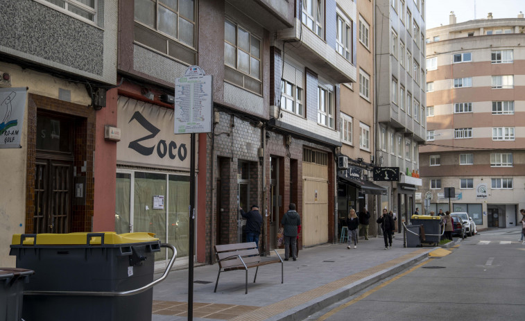La marquesina pendiente en O Castrillón: los vecinos del barrio esperan una solución inmediata